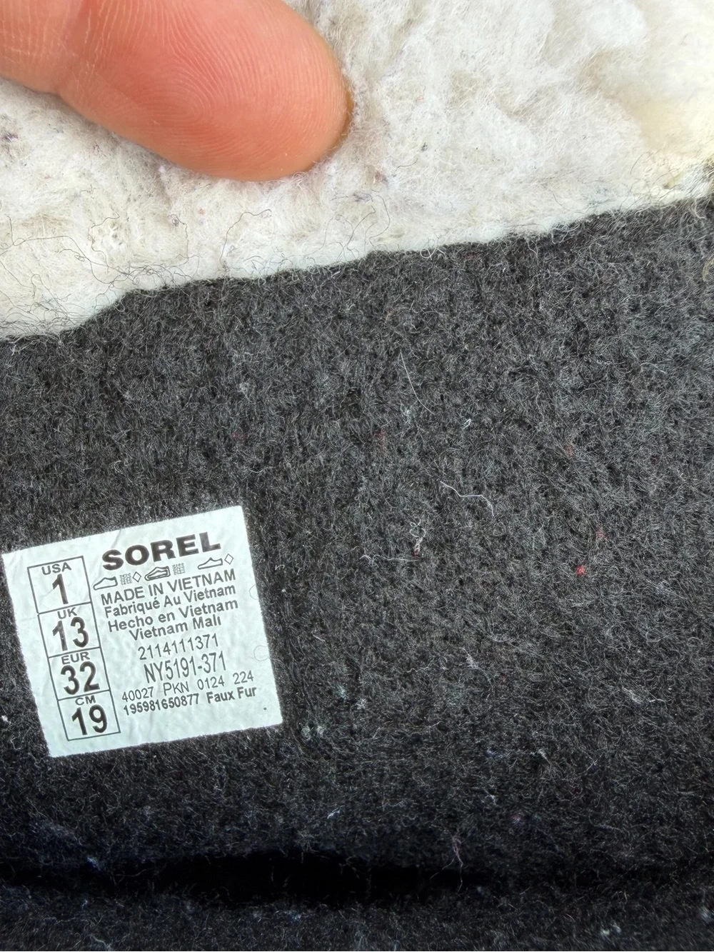 Sorel Kids Olive Green and Black Winter Insulated Snow Boots Sz-1.  S